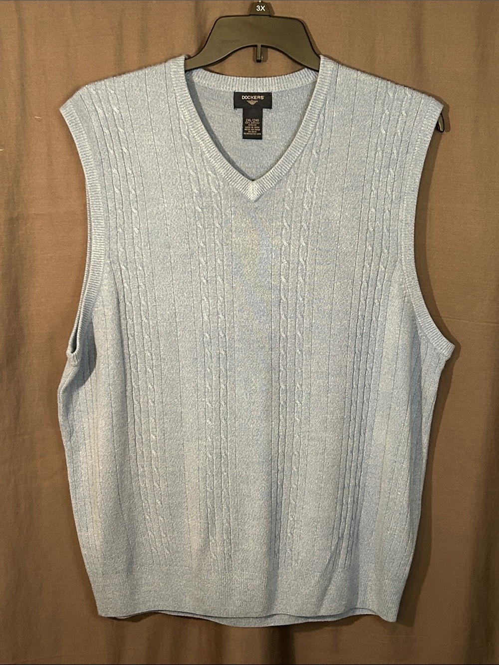 Dockers Men's Light Blue Cable Knit V-Neck Sweater Vest Y2K/Preppy